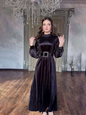 Woochic robe à manches longues col mi-haut plissée à volants noir S